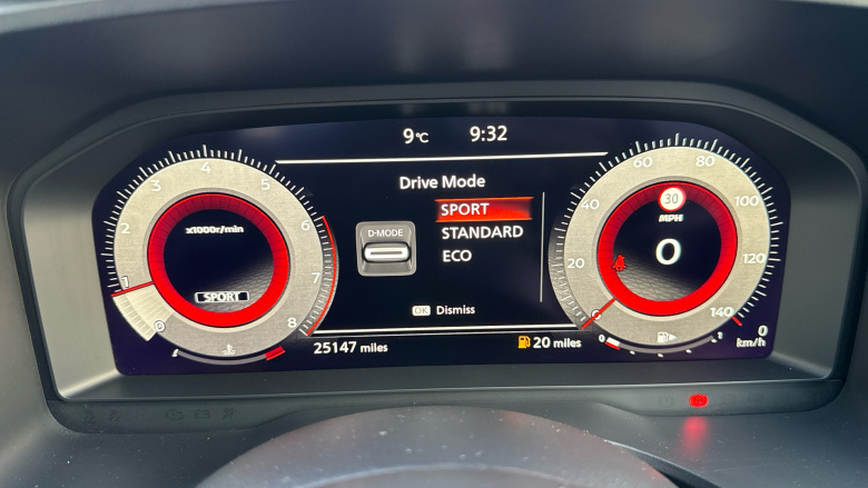 Nissan Qashqai 1.3 DiG-T MH Premiere Edition 5dr Petrol Hatchback